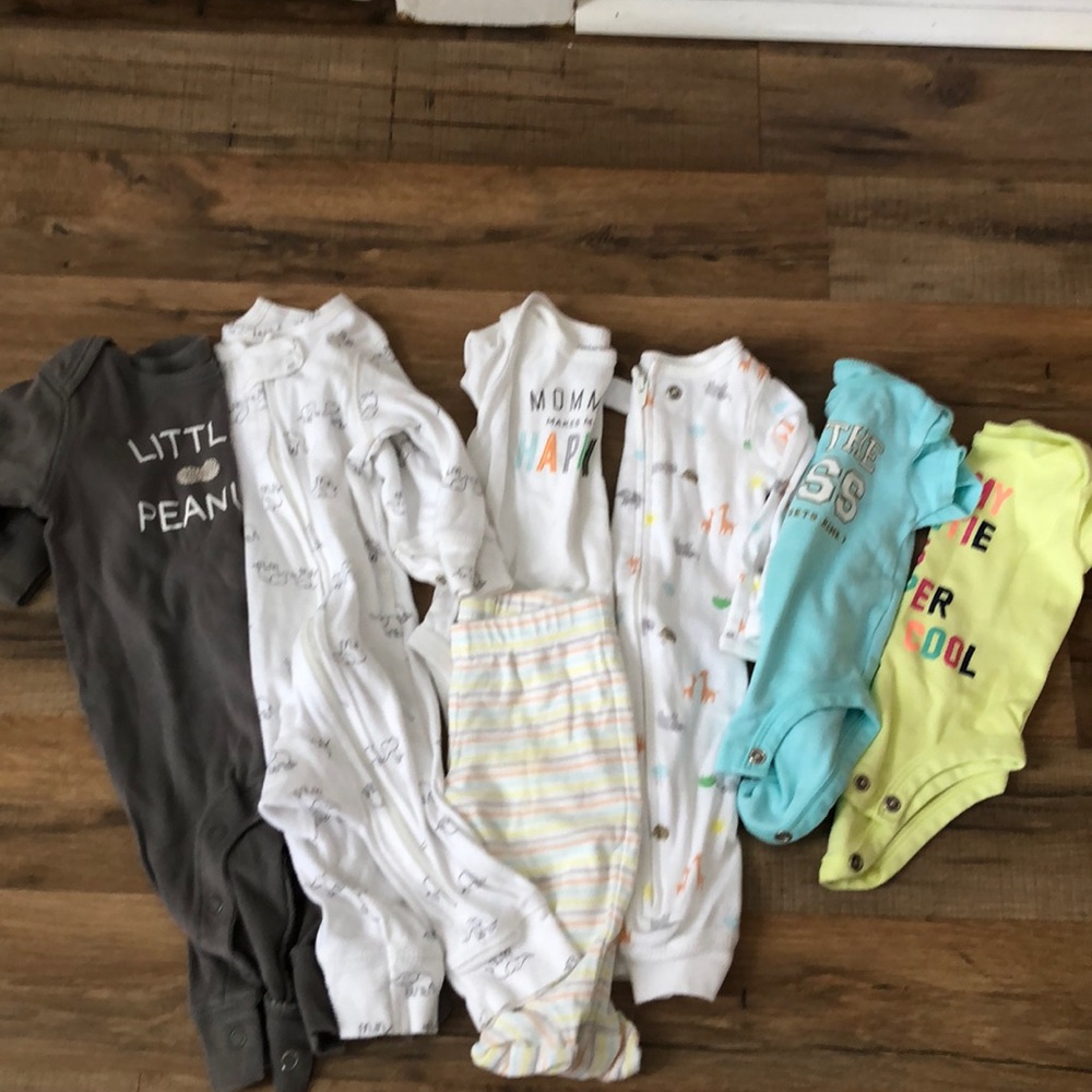 Carters Baby Newborn 0-3 month Gender Neutral Lot